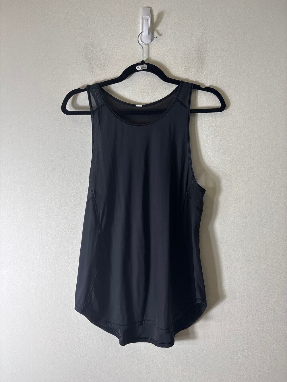 Lululemon Dark Black Athletic Tank with Mesh Back Sz 8